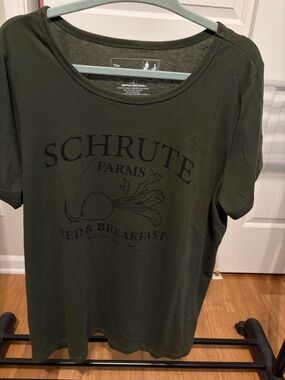 torrid Olive Green "Schrute Farms" Short Sleeve Tee